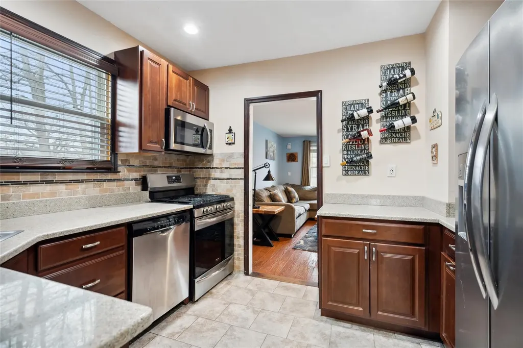 44 Richard Avenue Islip Terrace NY 11752