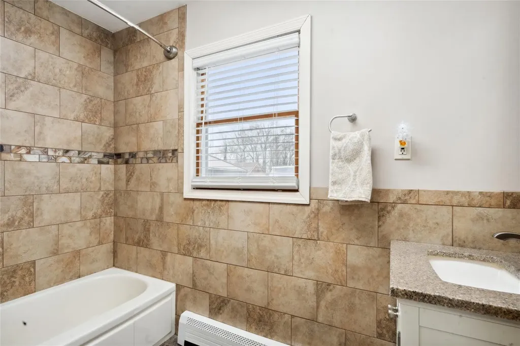 44 Richard Avenue Islip Terrace NY 11752