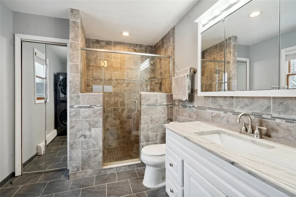 44 Richard Avenue Islip Terrace NY 11752
