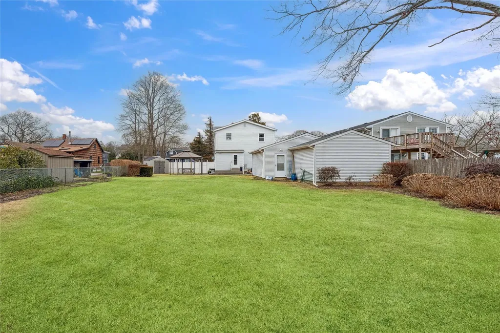 44 Richard Avenue Islip Terrace NY 11752