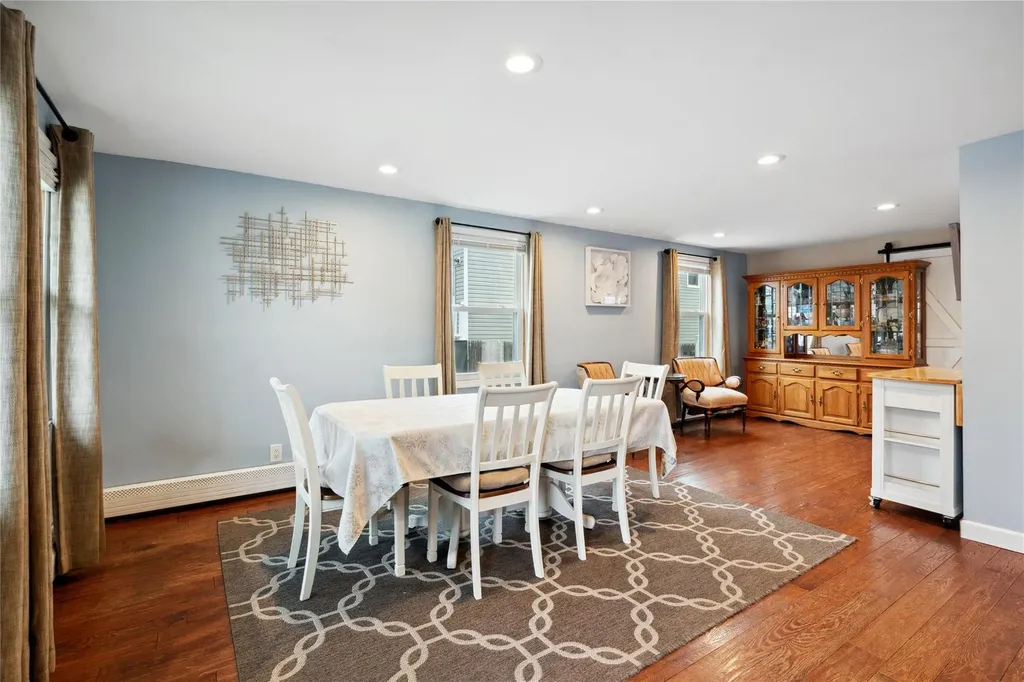 44 Richard Avenue Islip Terrace NY 11752