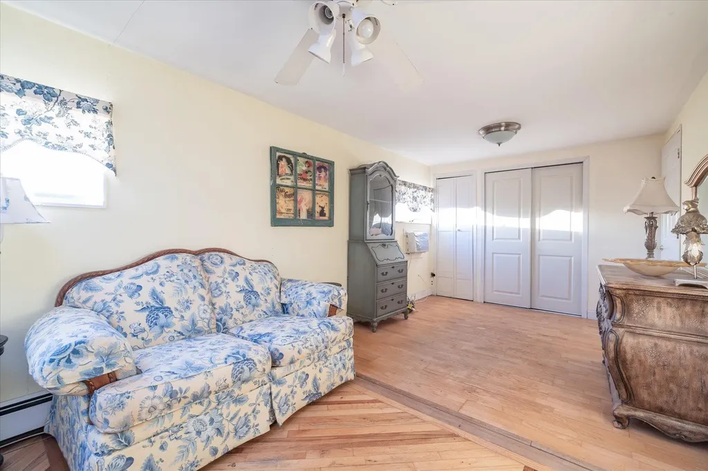 38 Grant Avenue Bethpage NY 11714