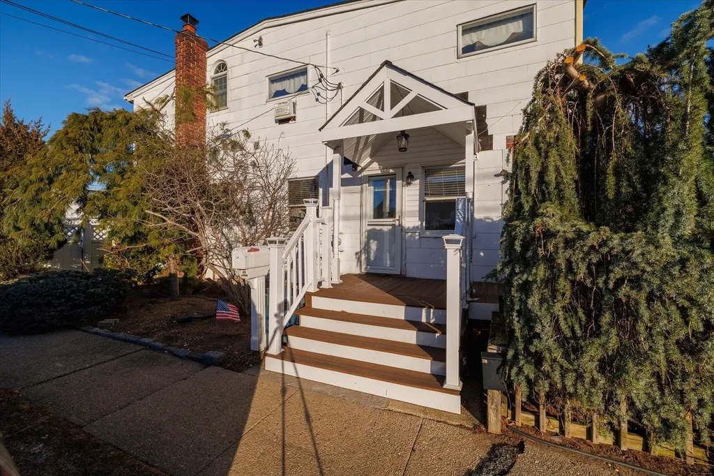 38 Grant Avenue Bethpage NY 11714