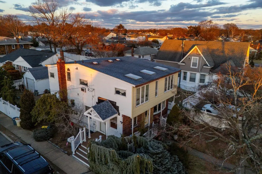 38 Grant Avenue Bethpage NY 11714