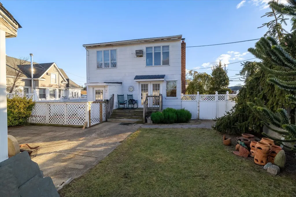 38 Grant Avenue Bethpage NY 11714