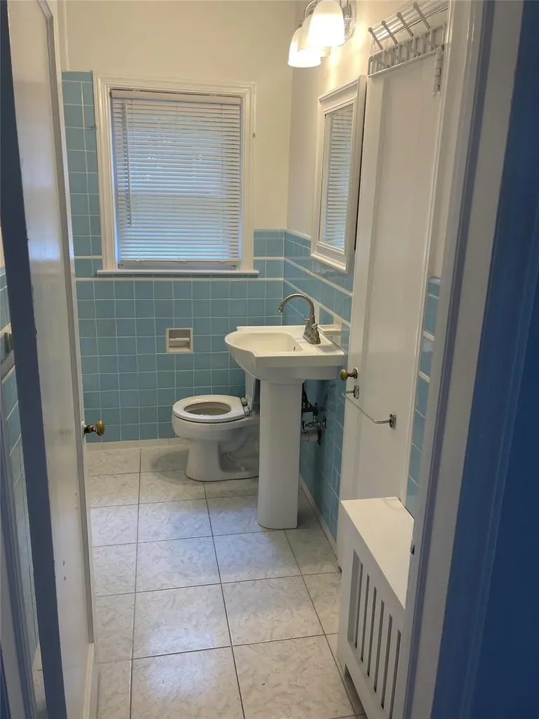 281 Maple Avenue Smithtown NY 11787