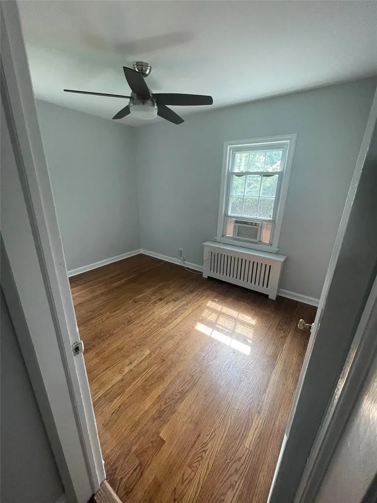 281 Maple Avenue Smithtown NY 11787
