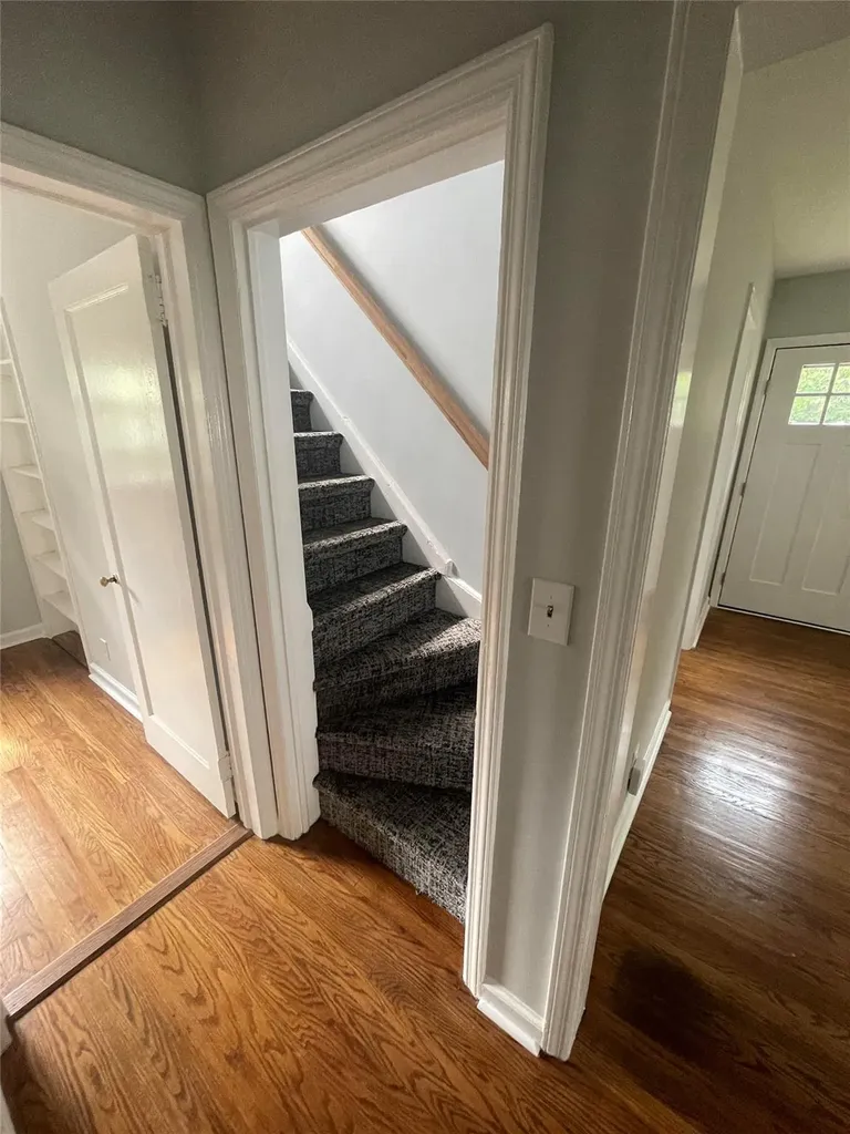 281 Maple Avenue Smithtown NY 11787