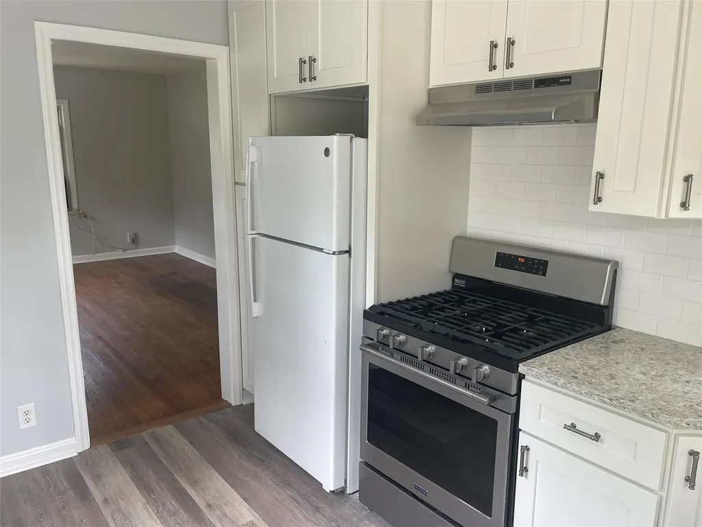 281 Maple Avenue Smithtown NY 11787