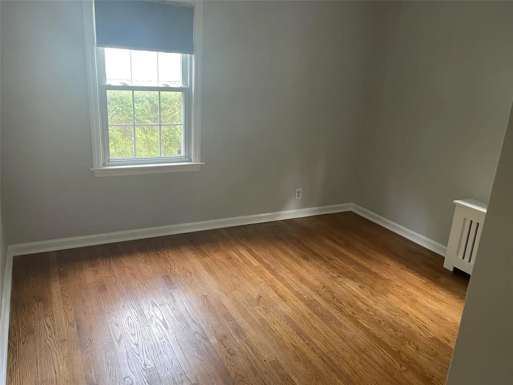 281 Maple Avenue Smithtown NY 11787