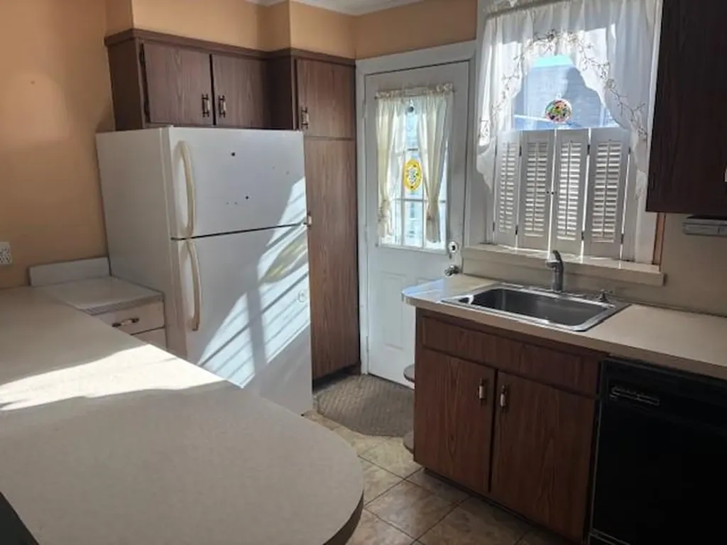 20316 33rd Avenue Bayside NY 11361