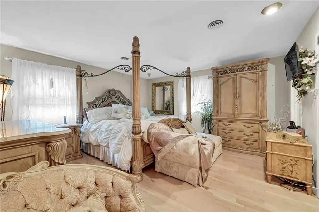 24 Lancaster Drive Suffern NY 10901