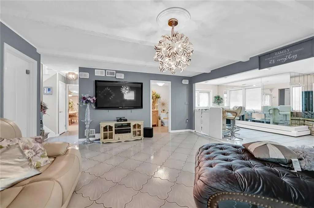 24 Lancaster Drive Suffern NY 10901