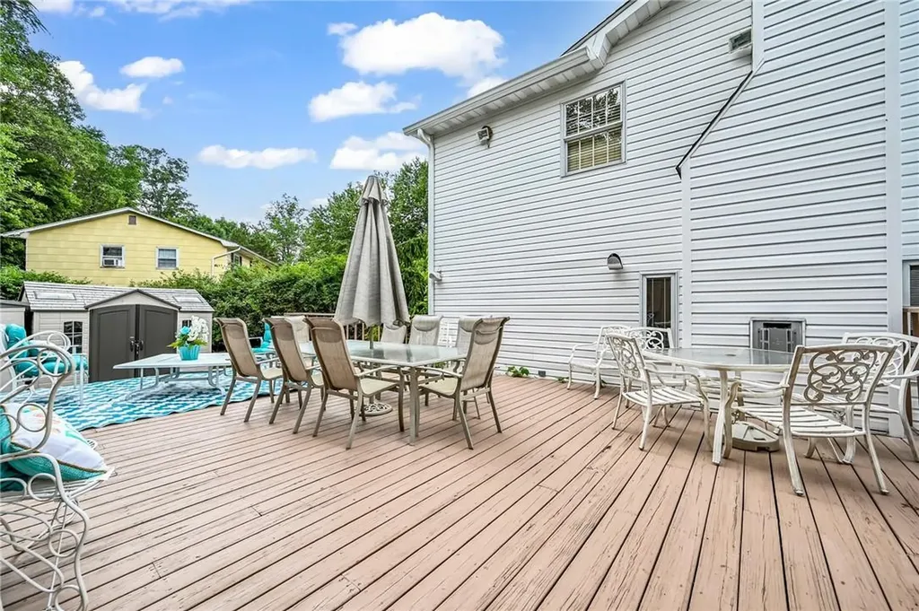 24 Lancaster Drive Suffern NY 10901
