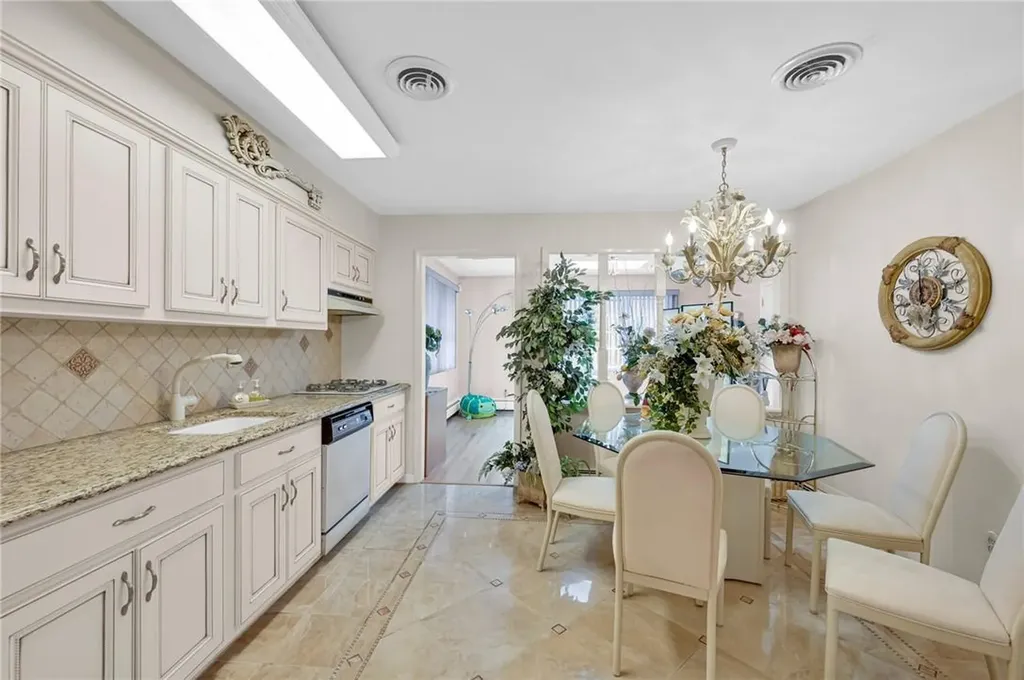 24 Lancaster Drive Suffern NY 10901