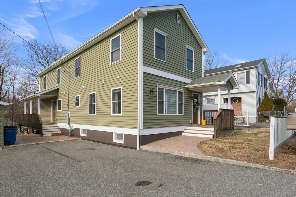 77 Suffern Lane Thiells NY 10984