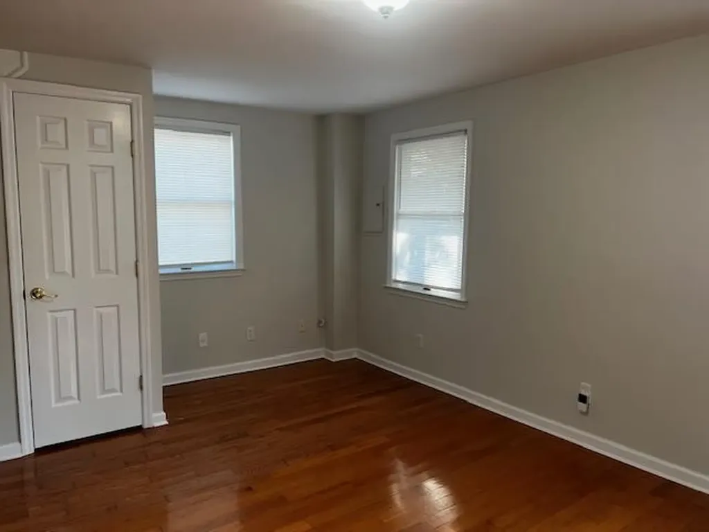 106 14th Avenue Sea Cliff NY 11579