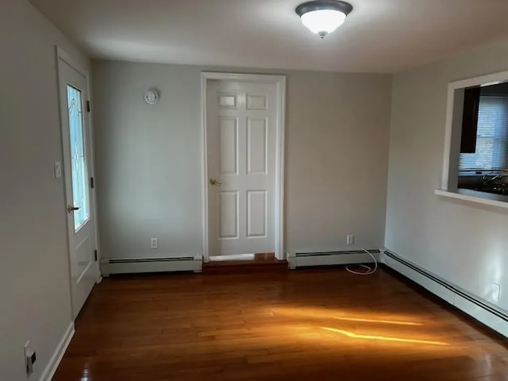 106 14th Avenue Sea Cliff NY 11579