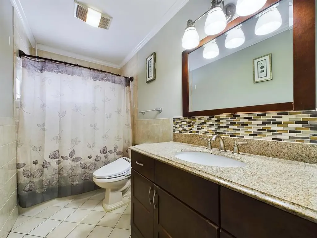 6 Evers Street Hicksville NY 11801