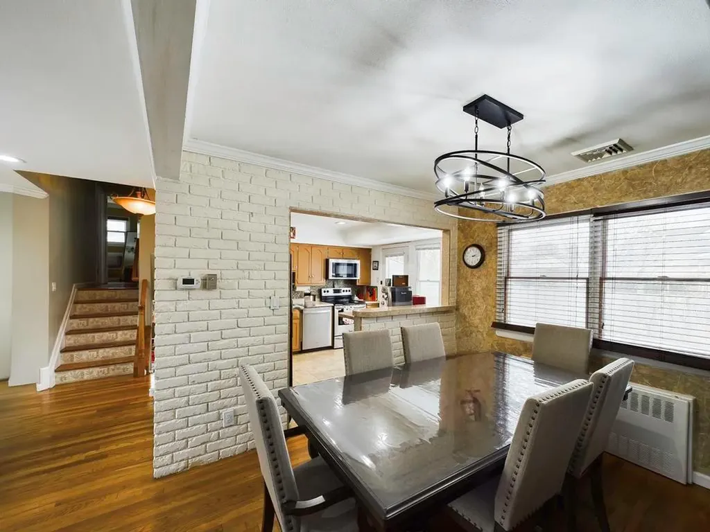 6 Evers Street Hicksville NY 11801