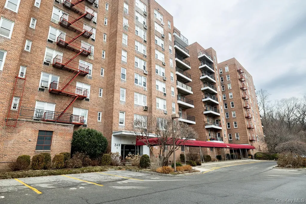 245 Rumsey Road Yonkers NY 10701