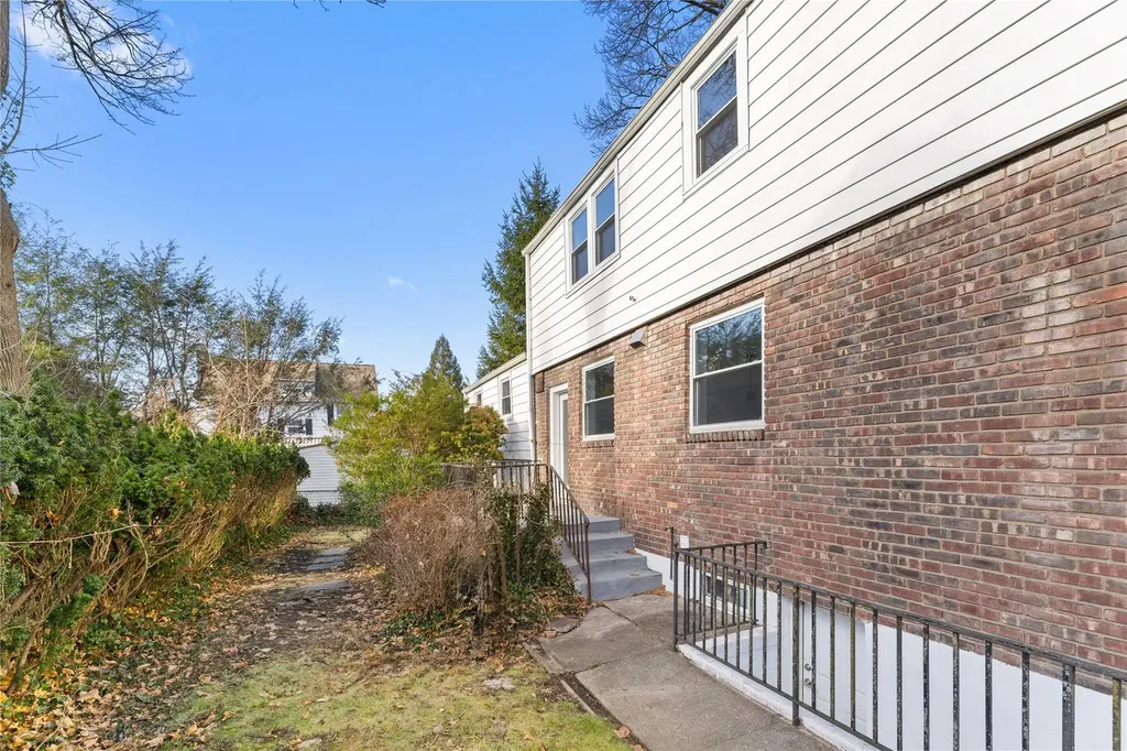 103 Grandview Boulevard Yonkers NY 10710