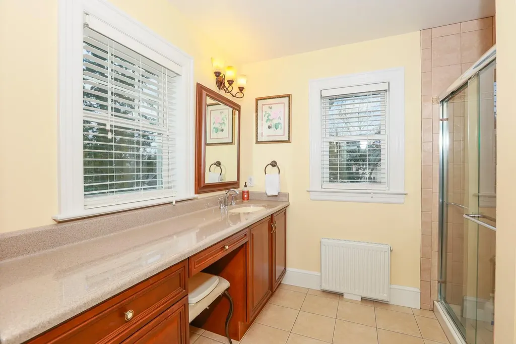 174 S Bay Avenue Islip NY 11751