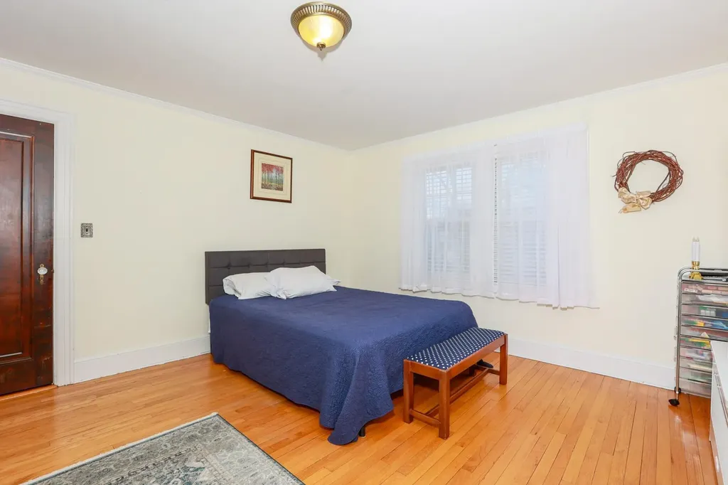 174 S Bay Avenue Islip NY 11751