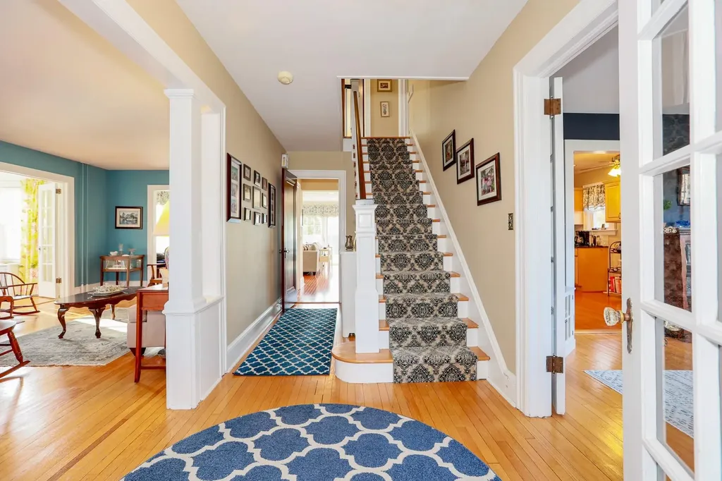 174 S Bay Avenue Islip NY 11751