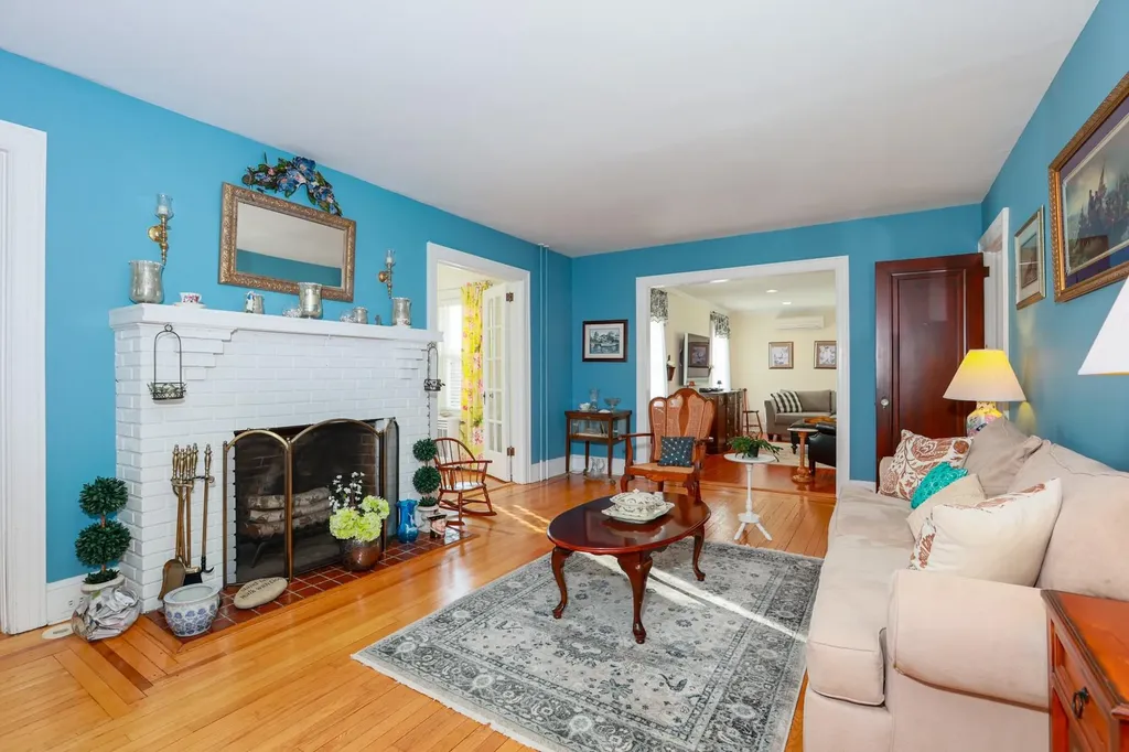 174 S Bay Avenue Islip NY 11751