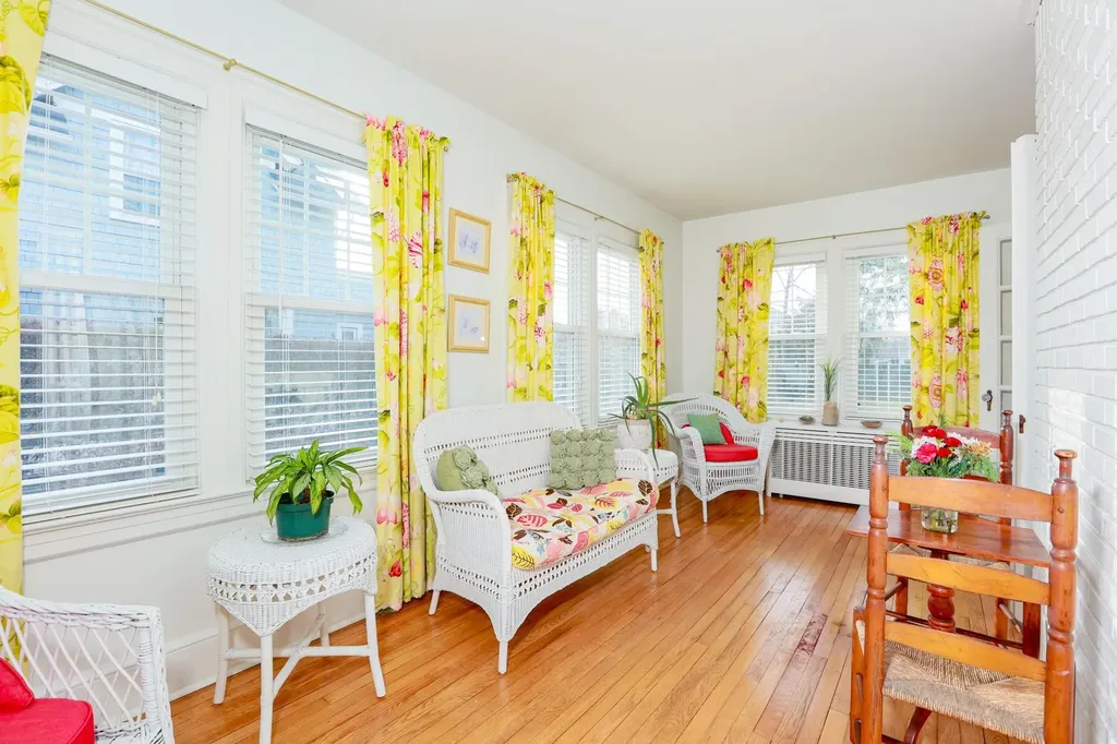 174 S Bay Avenue Islip NY 11751