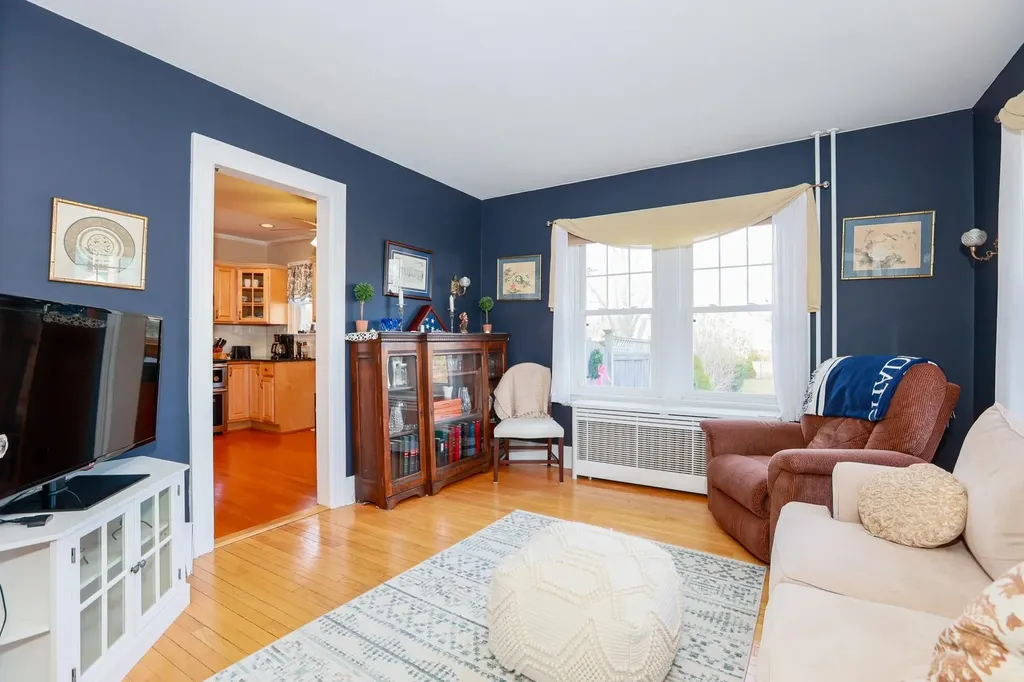 174 S Bay Avenue Islip NY 11751
