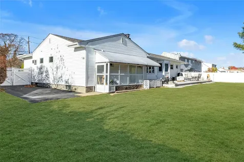 63 Bayview Avenue East Patchogue NY 11772