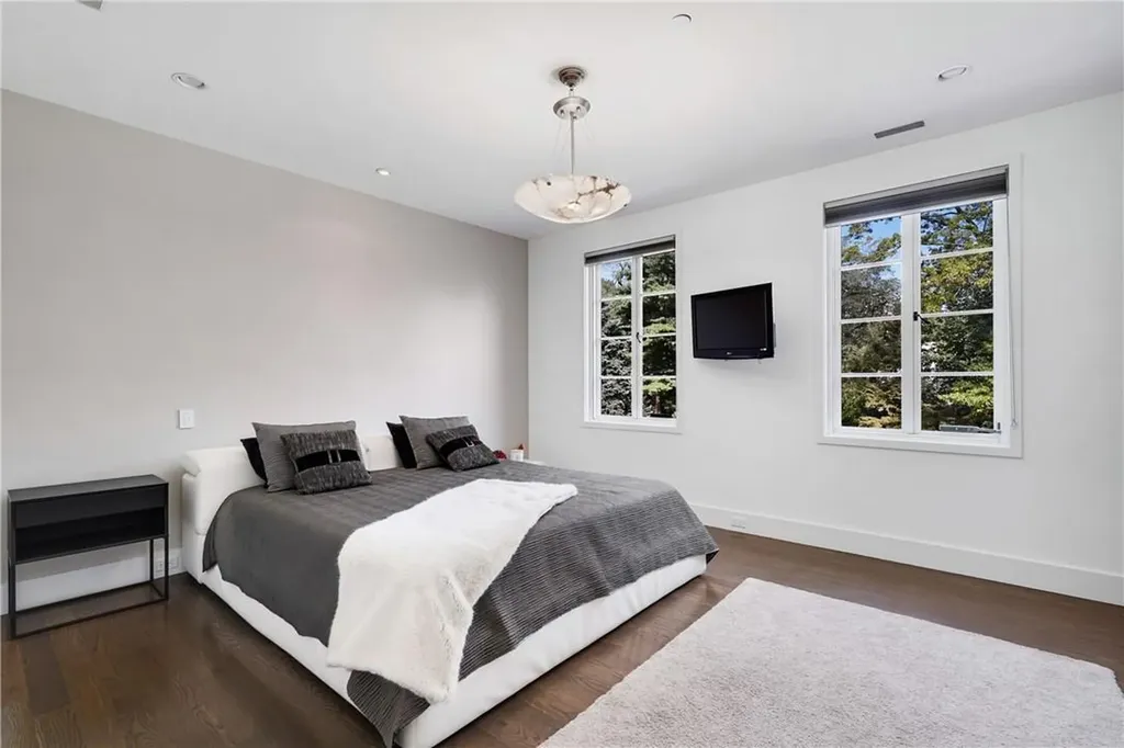 40 Hampton Road Scarsdale NY 10583
