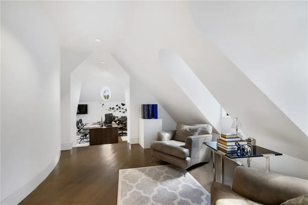 40 Hampton Road Scarsdale NY 10583