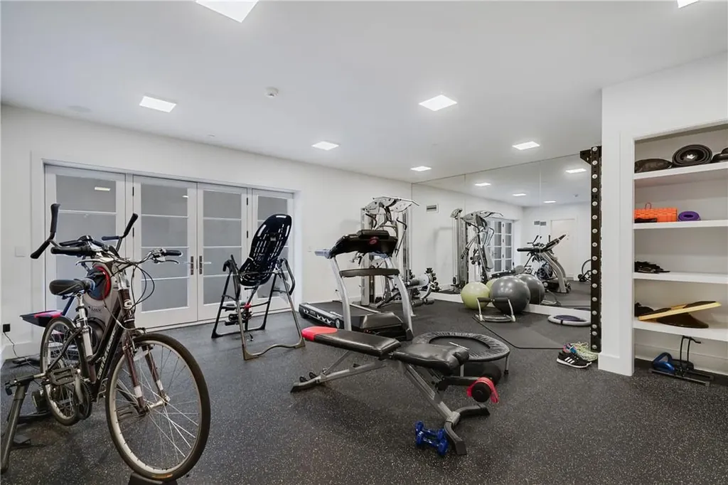 40 Hampton Road Scarsdale NY 10583