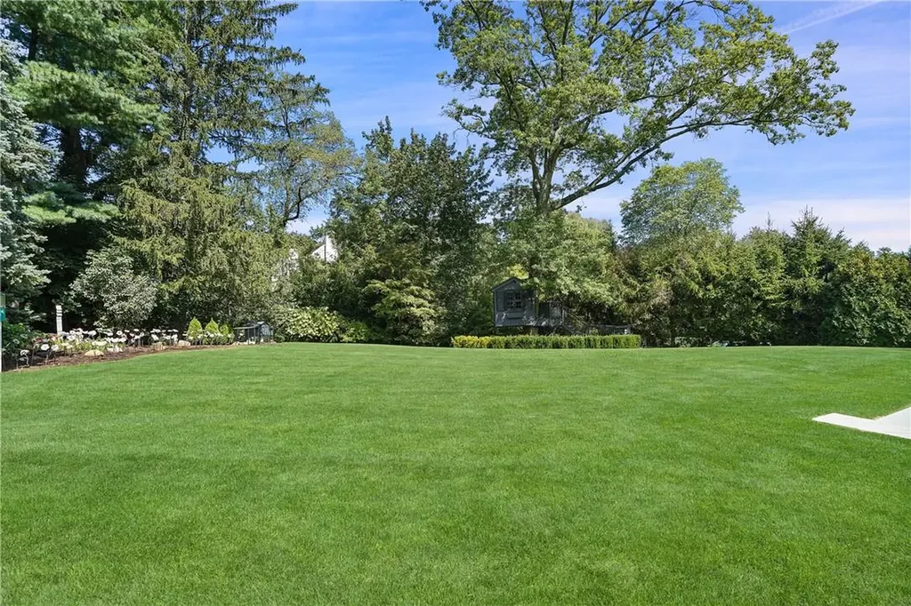 40 Hampton Road Scarsdale NY 10583