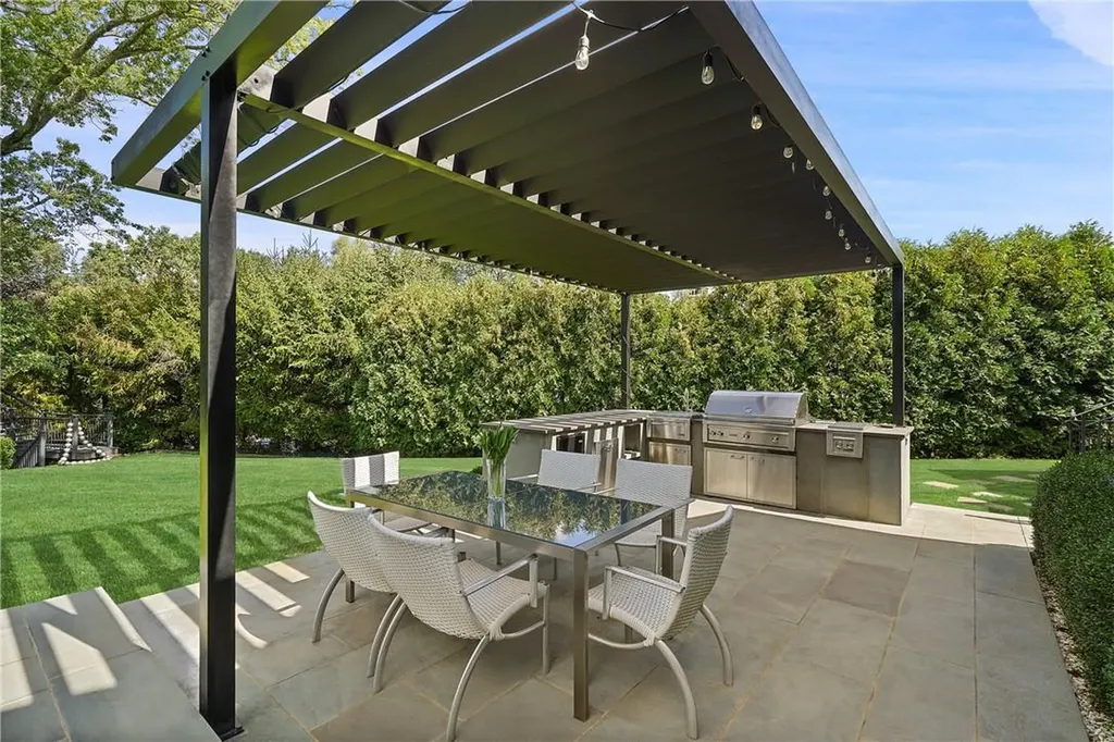 40 Hampton Road Scarsdale NY 10583