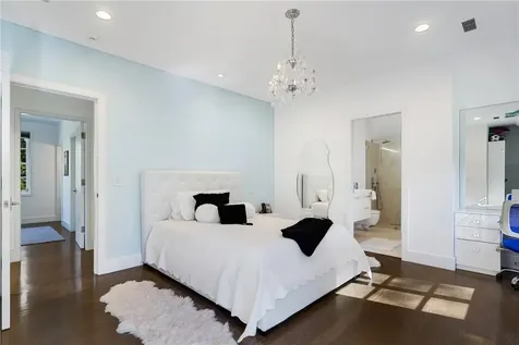 40 Hampton Road Scarsdale NY 10583