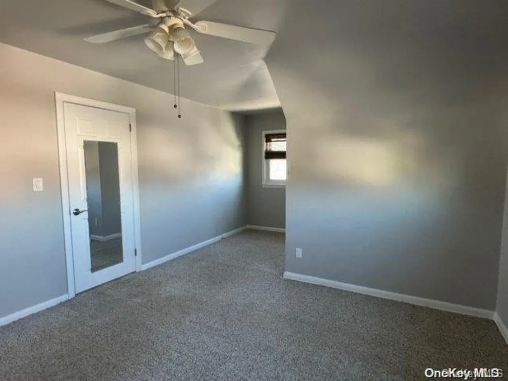 813 E Walnut Street Long Beach NY 11561