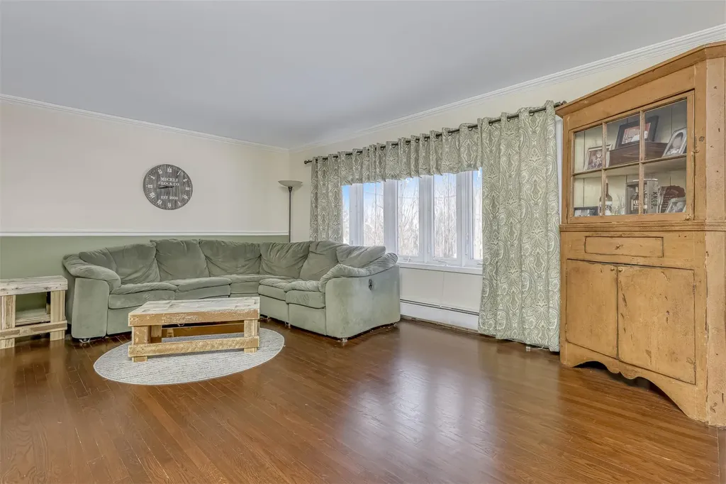 9 Ackerman Avenue Airmont NY 10901