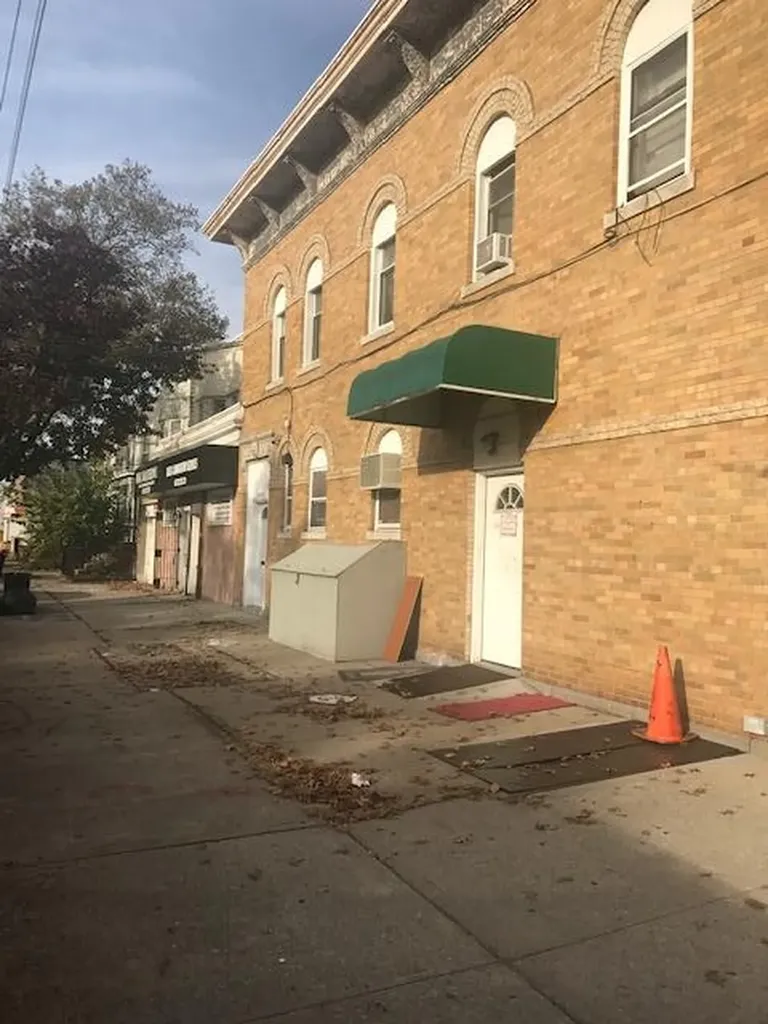 89-50 Woodhaven Boulevard Woodhaven NY 11421