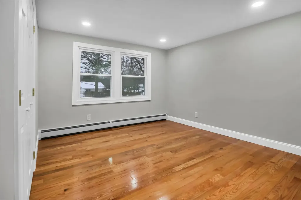 18 Mapleshade Lane Stony Brook NY 11790