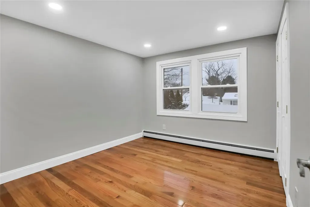 18 Mapleshade Lane Stony Brook NY 11790
