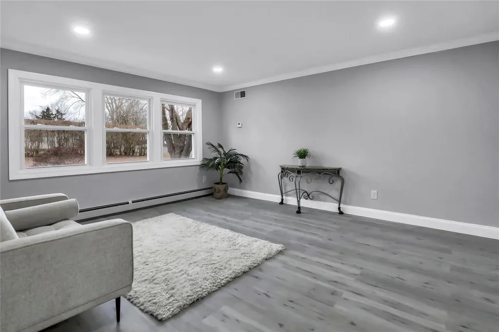 18 Mapleshade Lane Stony Brook NY 11790