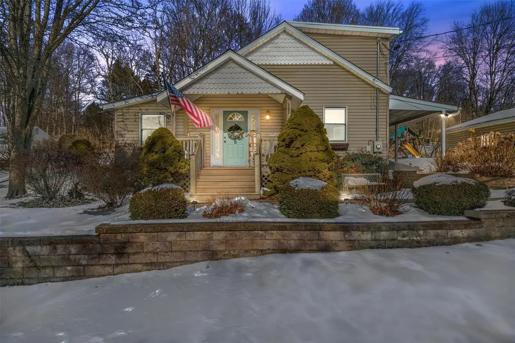 6 Ash Avenue New Windsor NY 12553