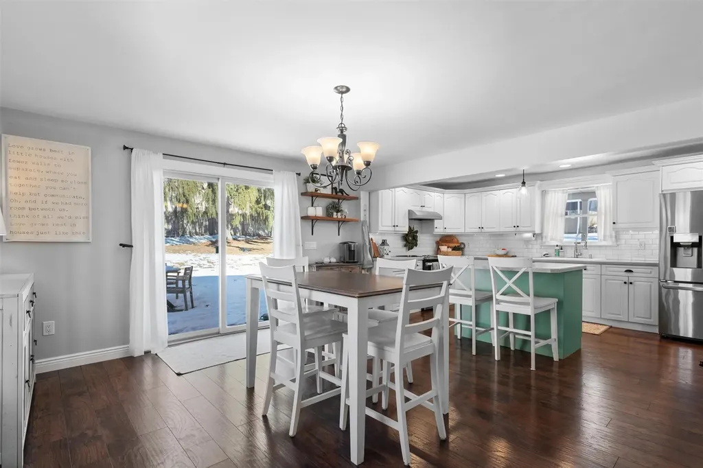 6 Ash Avenue New Windsor NY 12553