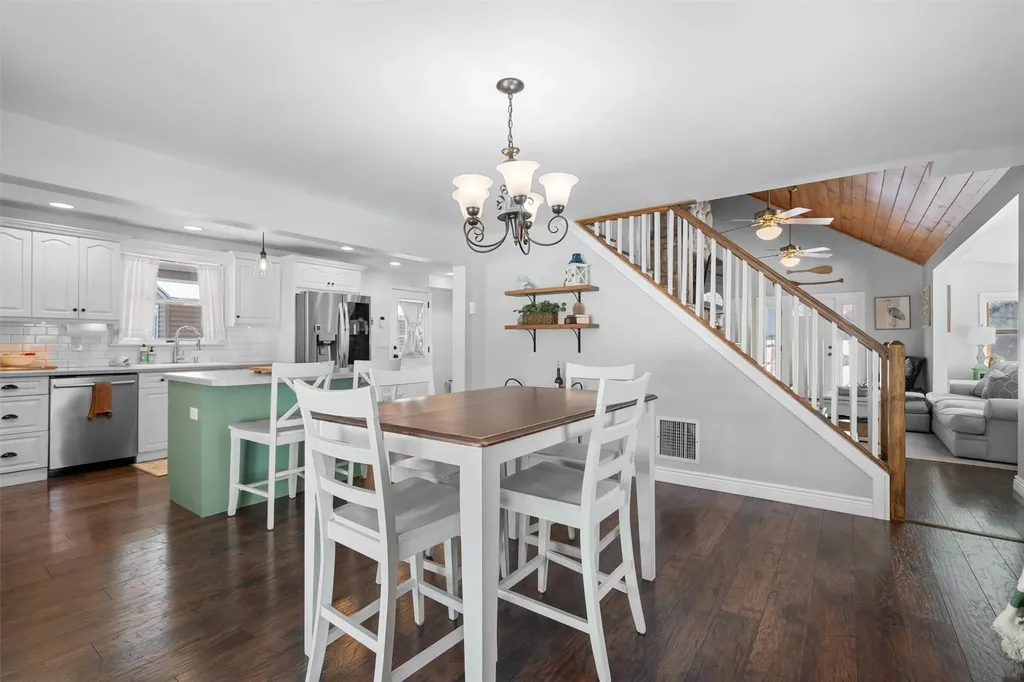 6 Ash Avenue New Windsor NY 12553
