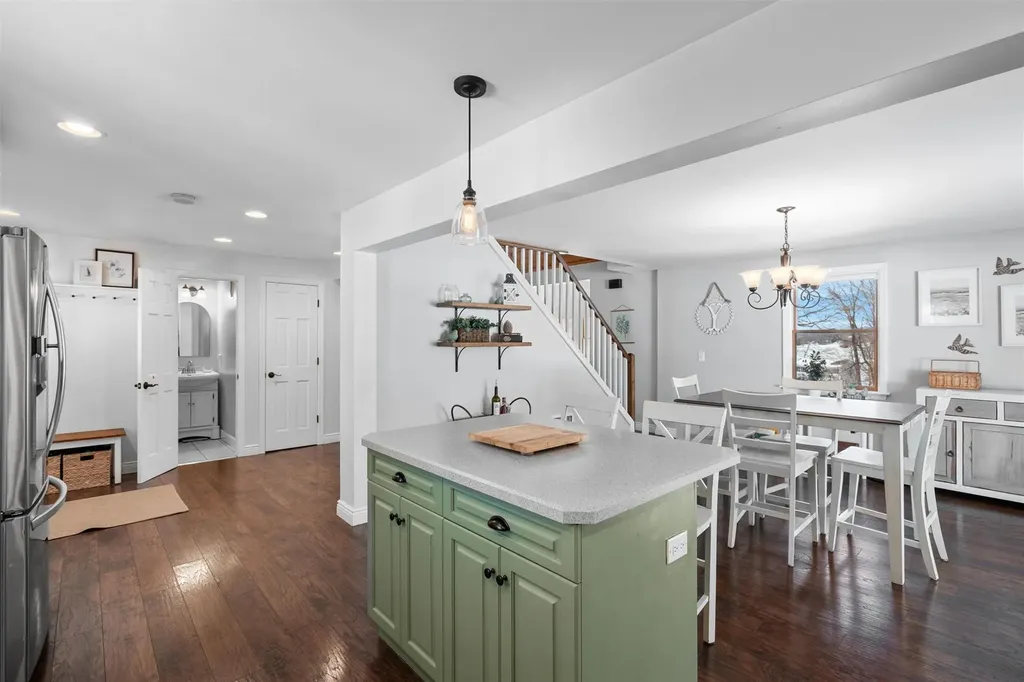 6 Ash Avenue New Windsor NY 12553