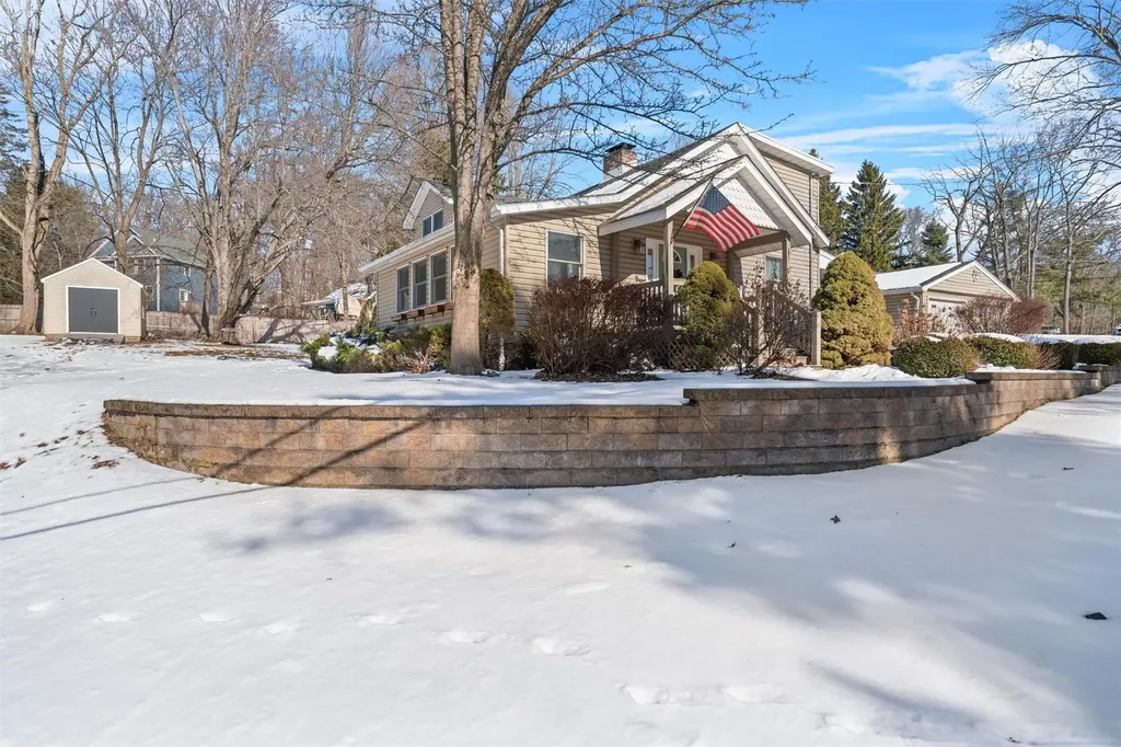 6 Ash Avenue New Windsor NY 12553
